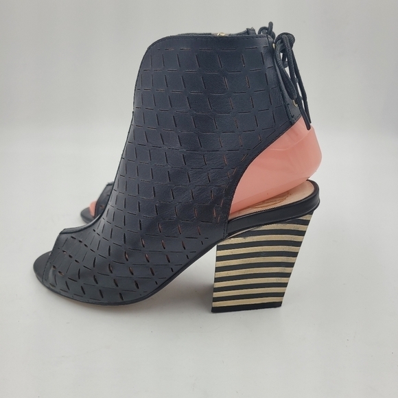 House of Harlow 1960 Women's Black Rilie Open Toe Leather Booties Size EU 36 - Picture 3 of 14